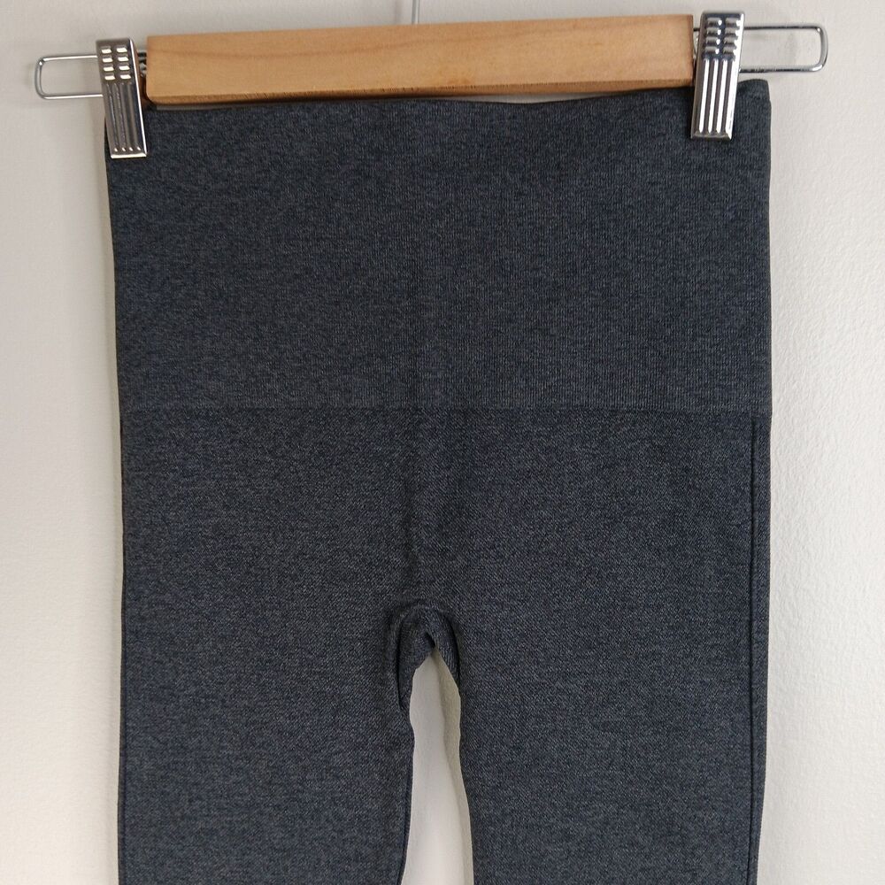Spanx Women's Leggings Look at Me Now Seamless Stretch Lot of 2 Gray Black Small - Picture 3 of 11
